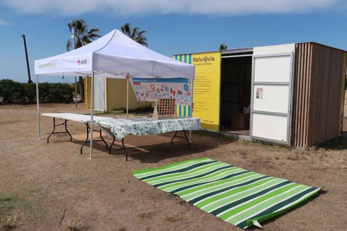 Nova activitat a la Jugatecambiental de la platja de Gavà