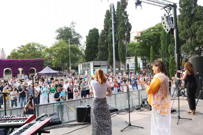El pregó de la influencer Marta Zurriaga enceta la Festa Major