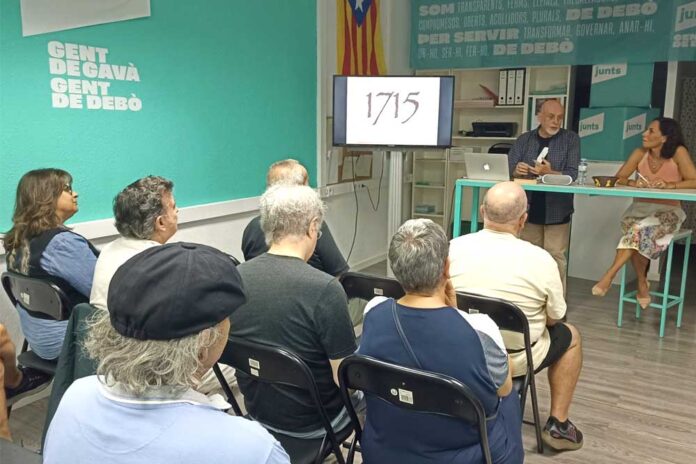 Xerrada històrica a la seu de Junts per Gavà
