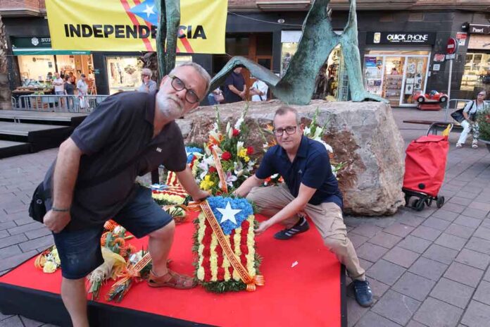 ERC Gavà commemora la Diada amb una ofrena floral