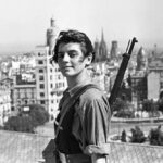 La famosa fotografia de Ginestà a dalt de l’Hotel Colón de Barcelona