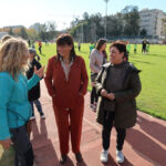 Badia, conversant amb Silvia Sánchez i Carme Fernández aquest matí a La Bòbila