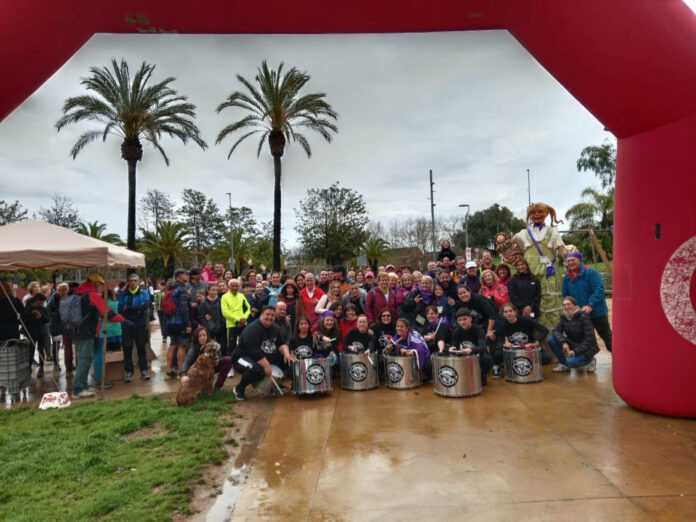 90 participants a la III Caminada Que res ens aturi