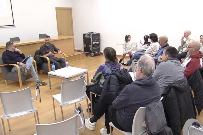 Javi Rey presenta Li dèiem Bebeto