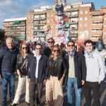 Martín, amb l’equip del PP gavanenc, dissabte passat davant la falla
