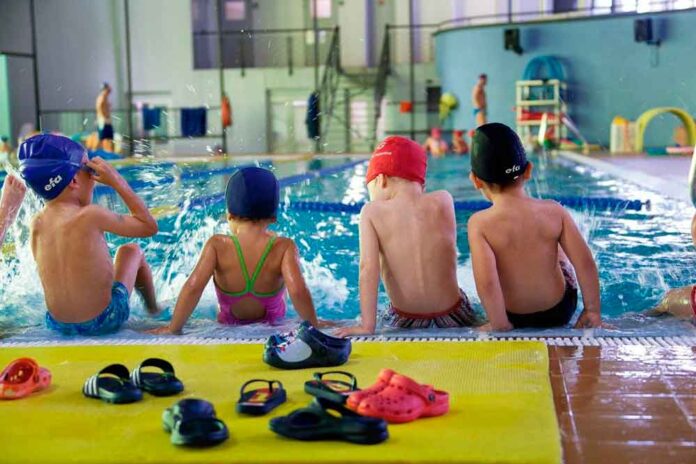 Aprèn a nedar per a totes les escoles de Gavà