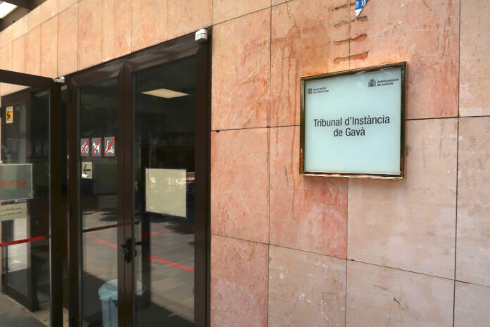 Entrada al nou tribunal d'instància de Gavà tribunals