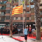 Badia, en el moment de la hissada de la bandera catalana