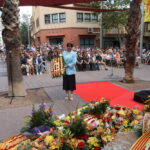 Badia, amb l’ofrewna floral en nom de tot l’Ajuntament de Gavà