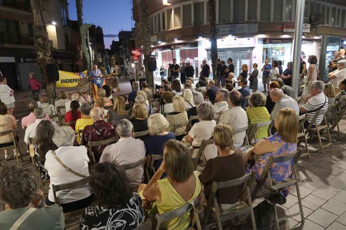diada-1-110925 Entitats i partits sobiranistes celebren la Diada a Gavà