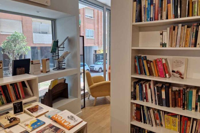 Nou establiment per donar vida als llibres usats