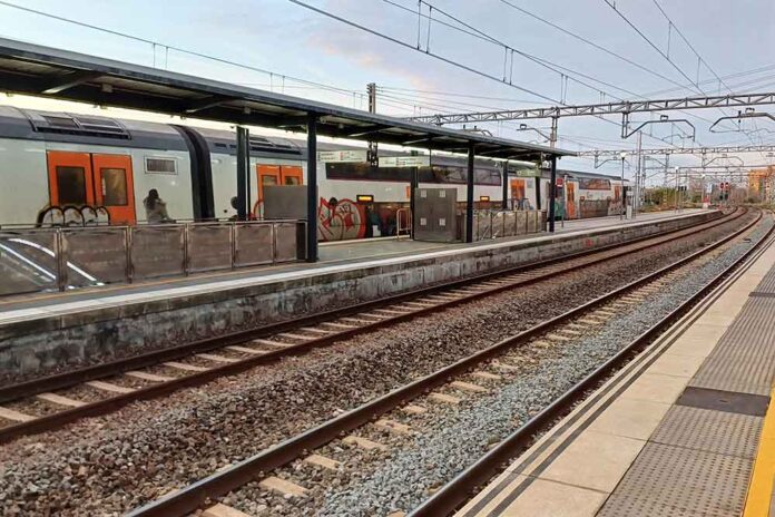 tren-040925 Tall de trens entre Sitges i Gavà del 22 al 28 de setembre