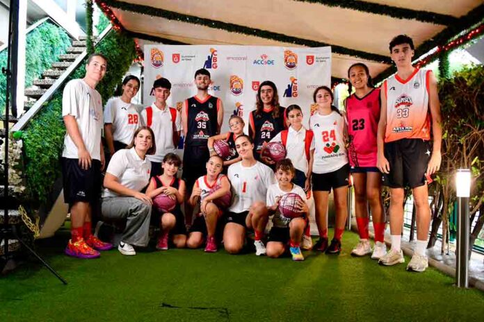 basquet-3-151025 El CB Gavà estrena la nova imatge de la temporada amb Musai