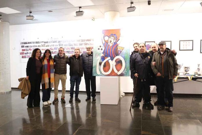 Una exposició repassa la història del CF Gavà