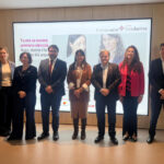 Foto de família de la visita a Fedefarma