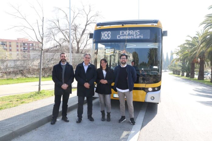 Badia, amb responsables de l'AMB aquest matí X83