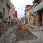 Aspecte de les obres del carrer Santa Teresa des de la plaça Magdalena Trias