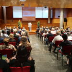 La sala de plens, ahir a la tarda plena del tot per sentir les paraules de l’alcaldessa