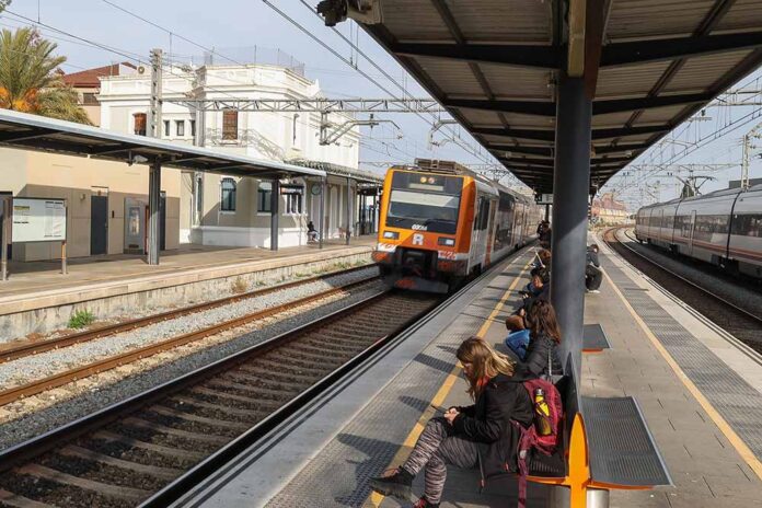 Més trens de Rodalies durant la visita del Papa