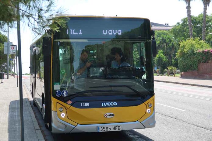 El bus N21 amplia el recorregut a Gavà Mar