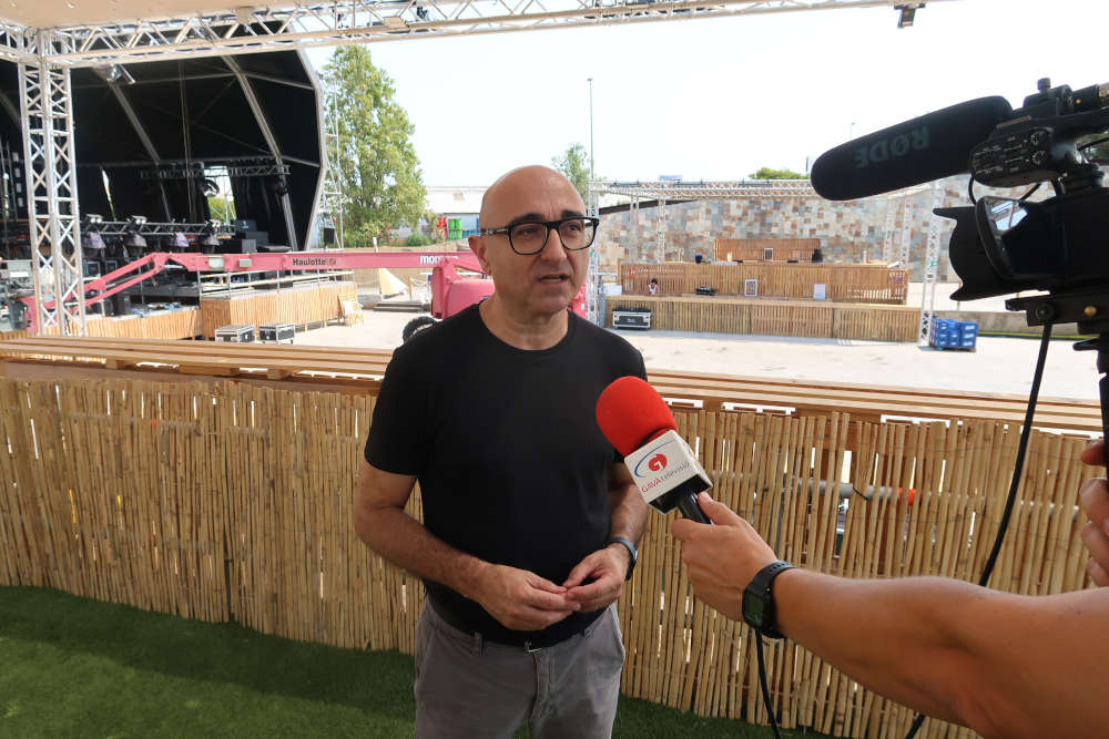 Orlando Palacios, ahir al matí davant l'escenari central del Brisa Gavà Viva