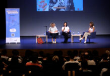 Activistes pels drets humans expliquen als joves de Gavà les seves lluites activistes