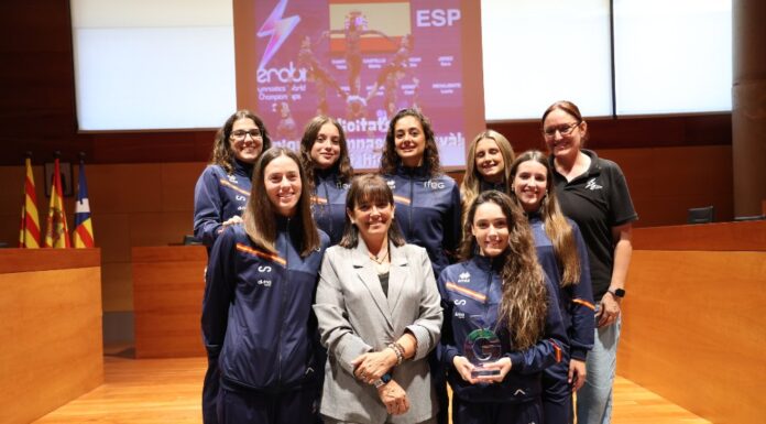 L’Ajuntament reconeix el Unique Gymnastics pel seu paper al mundial unique gymnastics