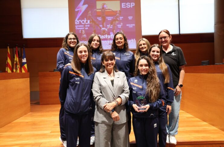 L’Ajuntament reconeix el Unique Gymnastics pel seu paper al mundial unique gymnastics