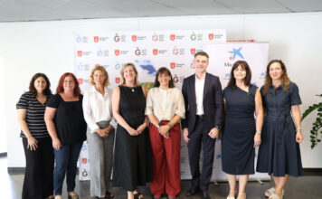 MicroBank i l’Ajuntament de Gavà signen un conveni de col·laboració per impulsar l’autoocupació i l’economia local MicroBank