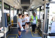 Els infants de Gavà descobreixen com anar en bus Els infants de Gavà descobreixen com anar en bus