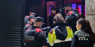 1 detingut i 61 identificats durant la inspecció d’un bar a Gavà 1 detingut i 61 identificats